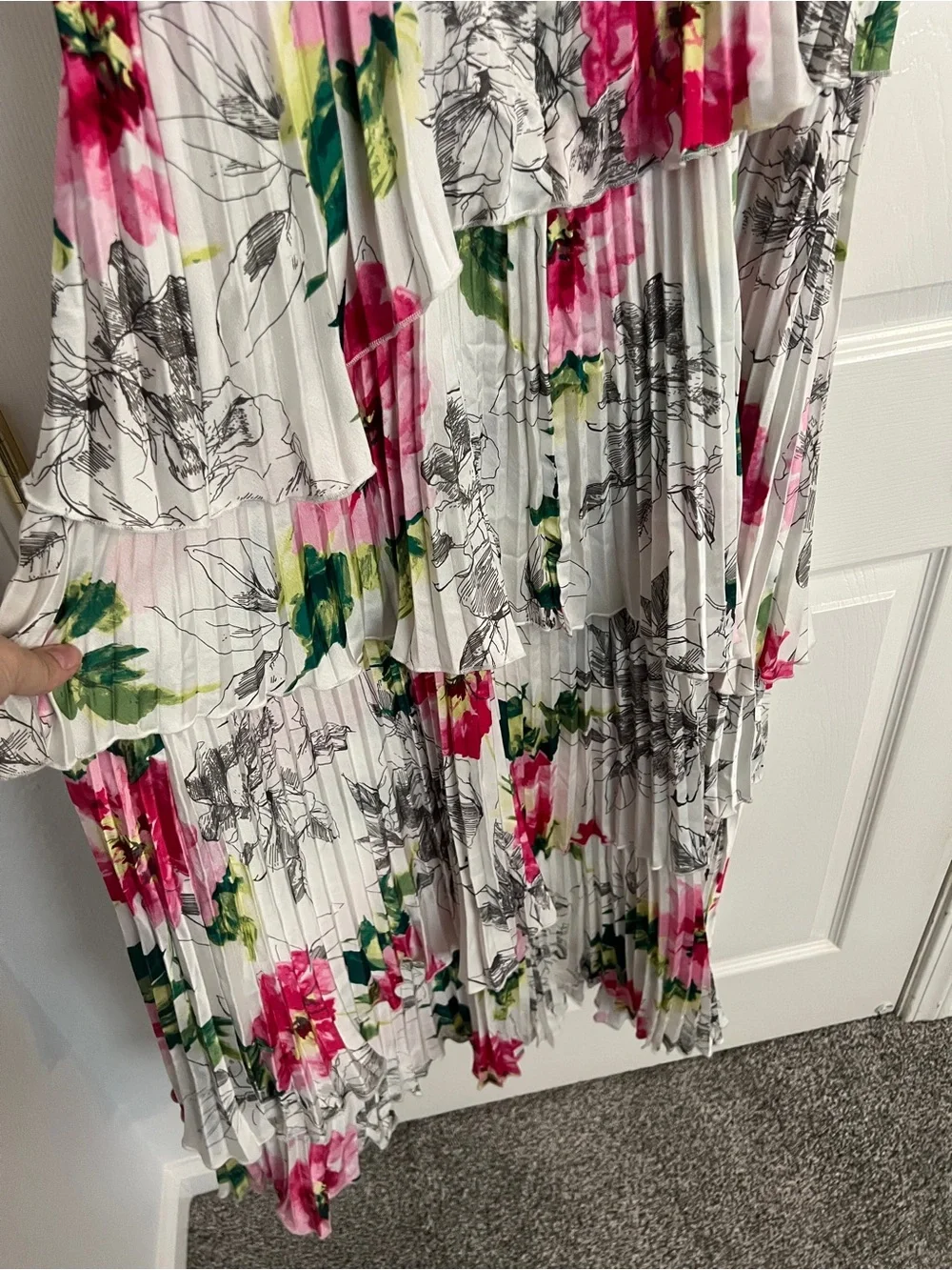 Abercrombie & Fitch Giselle Floral Pleated Tiered Maxi Dress Large NWT